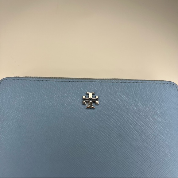 TORY BURCH Light Blue Saffiano Zip Around Wrist Wallet - Picture 6 of 10